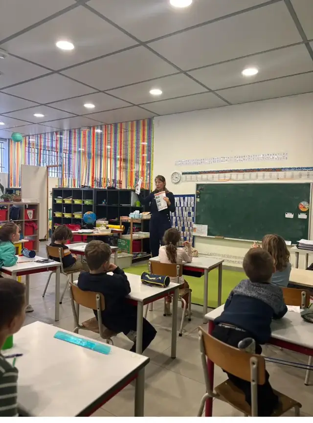 Leçon en classe à l'école Montessori S'Espéri, Pertuis